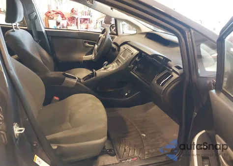 2015 Toyota Prius Two из США, поврежденный, VIN JTDKN3DU8F0438587